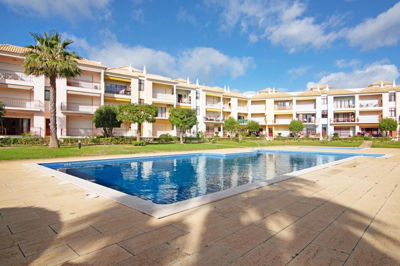Columbus Beach Apartment Quarteira Exterior photo